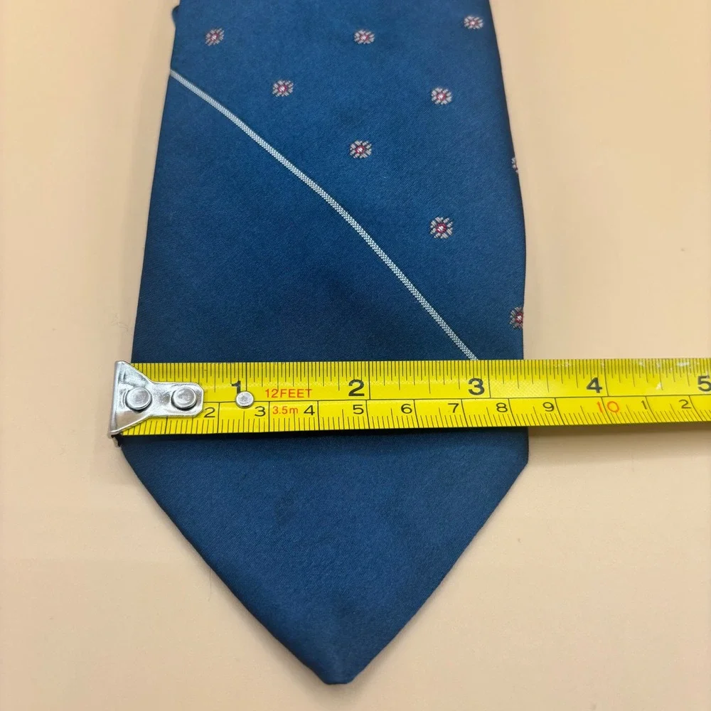 VTG Etienne Aigner Mens Silk Necktie Blue Floral Medallion Geometric‎ Logo